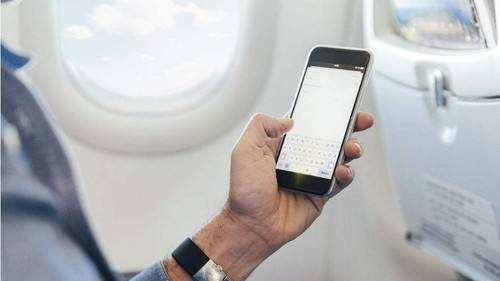在飞机上用手机和平板是一种怎样的体验呢